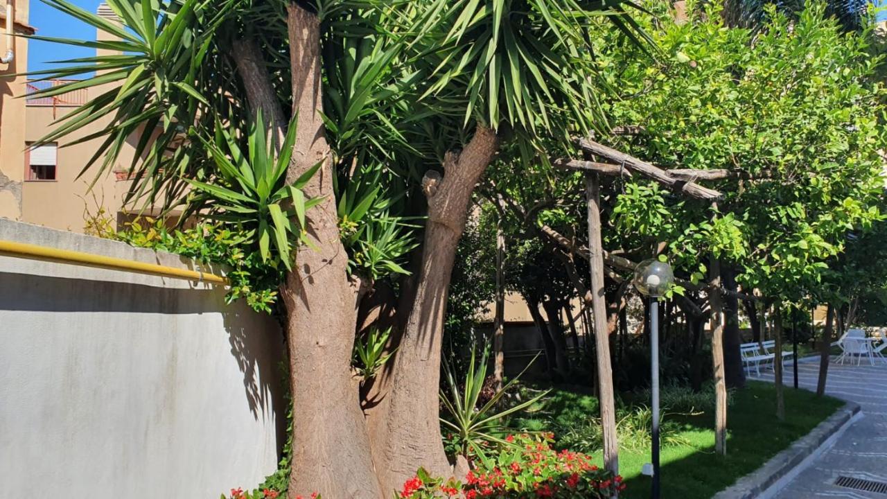 Maria Maddalena Holiday House Вико-Экуенсе Экстерьер фото