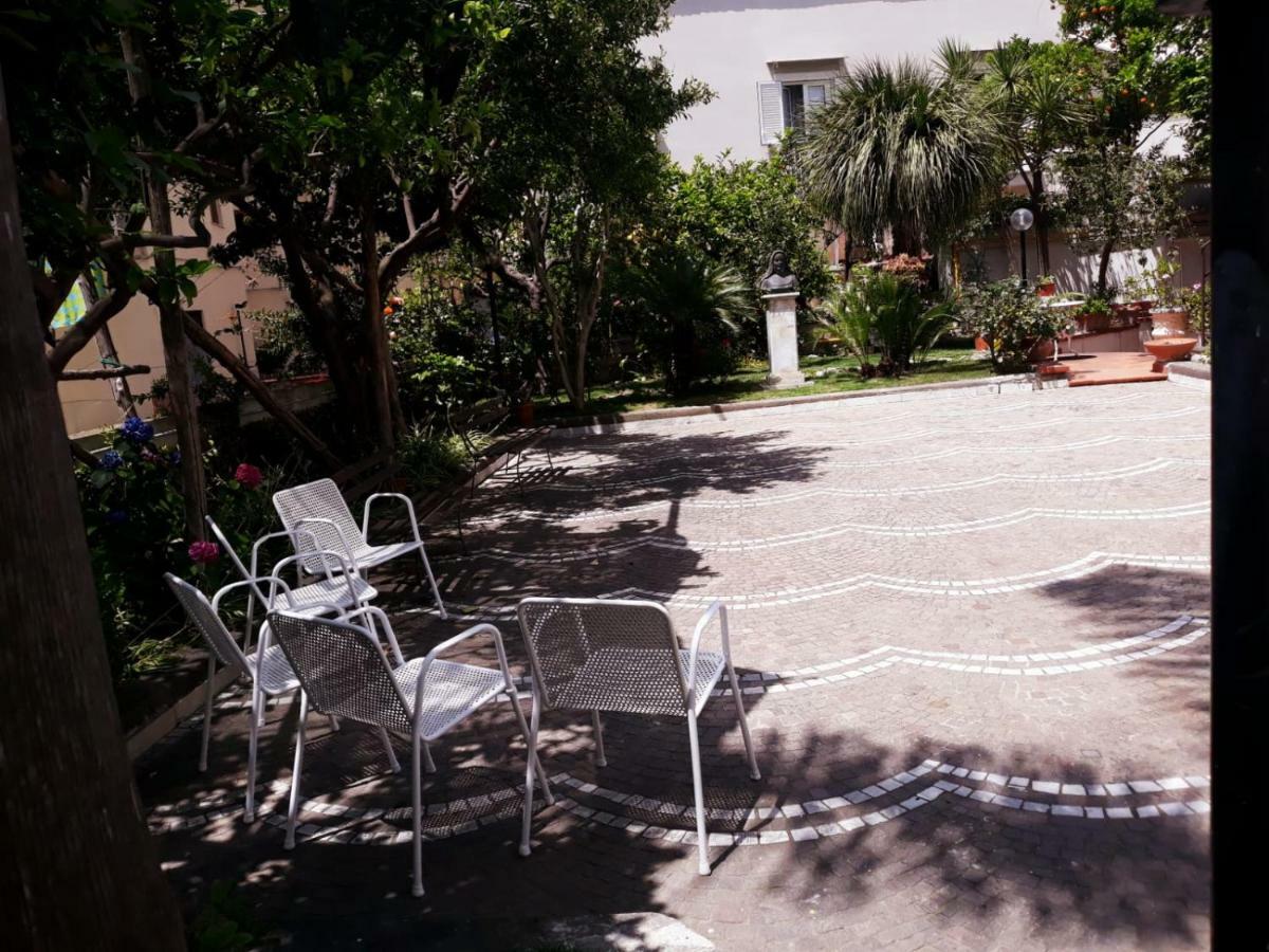 Maria Maddalena Holiday House Вико-Экуенсе Экстерьер фото